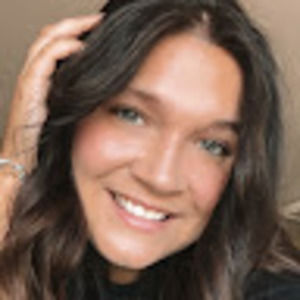 Meet your Posher, Libby